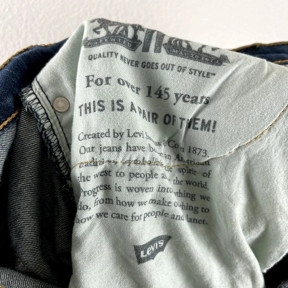 Levis 559 Relaxed Straight Jeans Mens 36x32‎ Blue Dark Wash Faded Casual